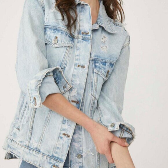 We The Free Jackets & Blazers - We The Free People Denim Jacket Womens Medium Destroyed Long Lean Trucker Cotton